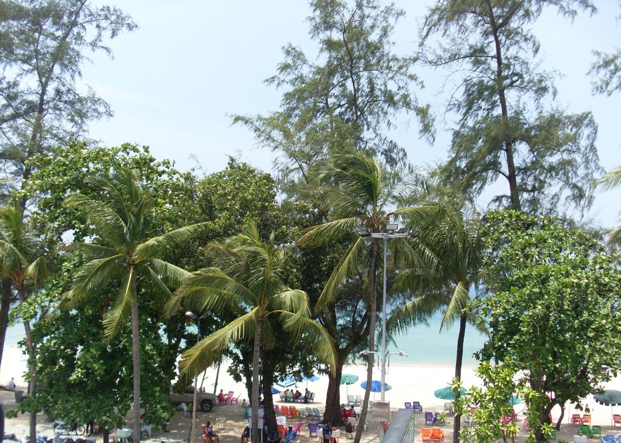 The Taksim Patong Beach Hotel Екстериор снимка